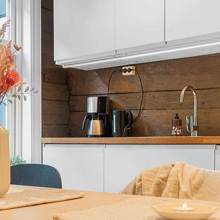 דירה Four-story House! Newly Renovated! ברגן